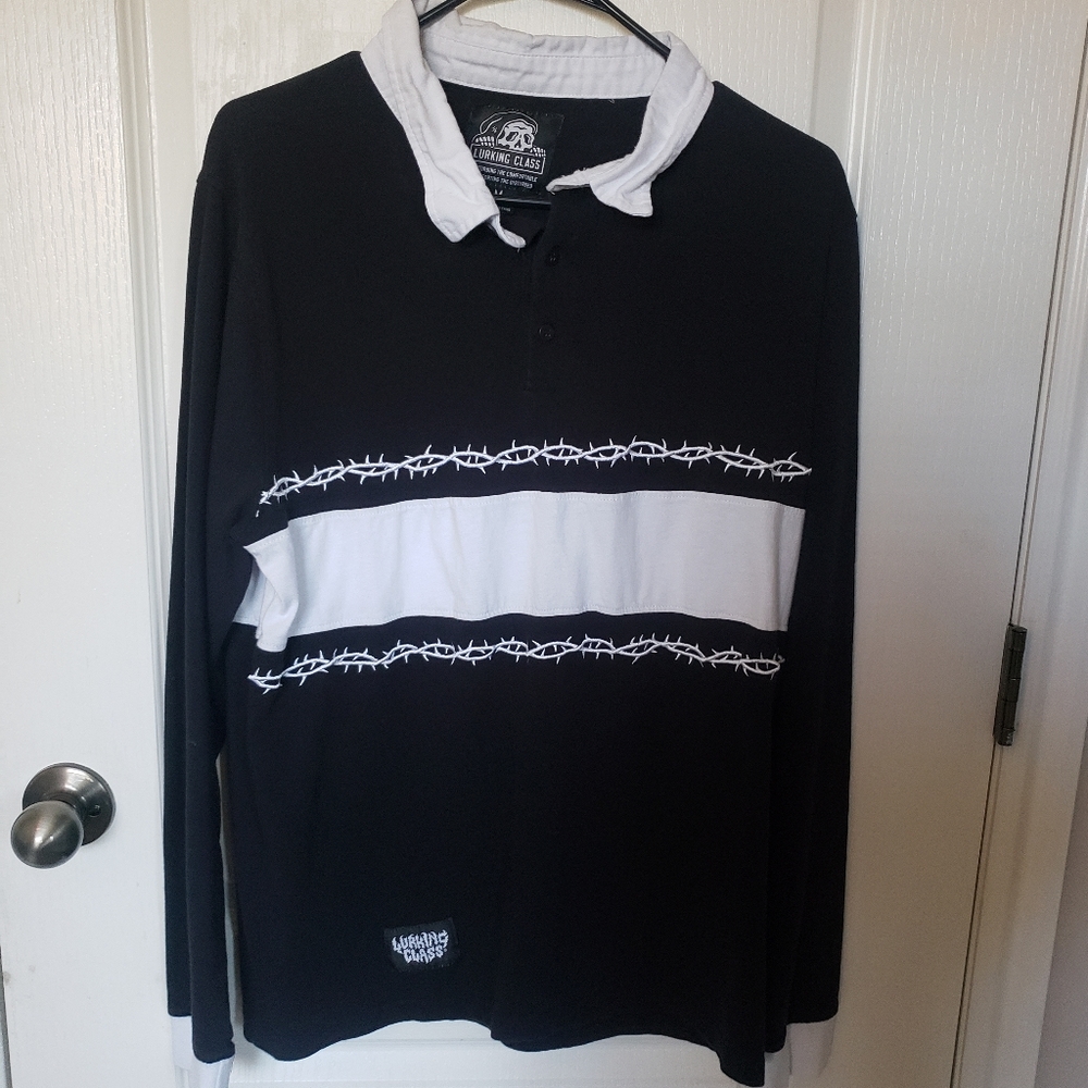 Black lurking class collar shirt